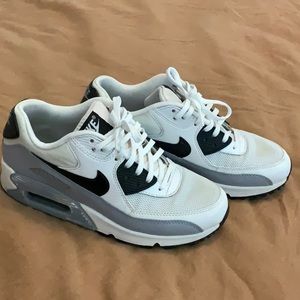 Nike Air Max 90 Essential